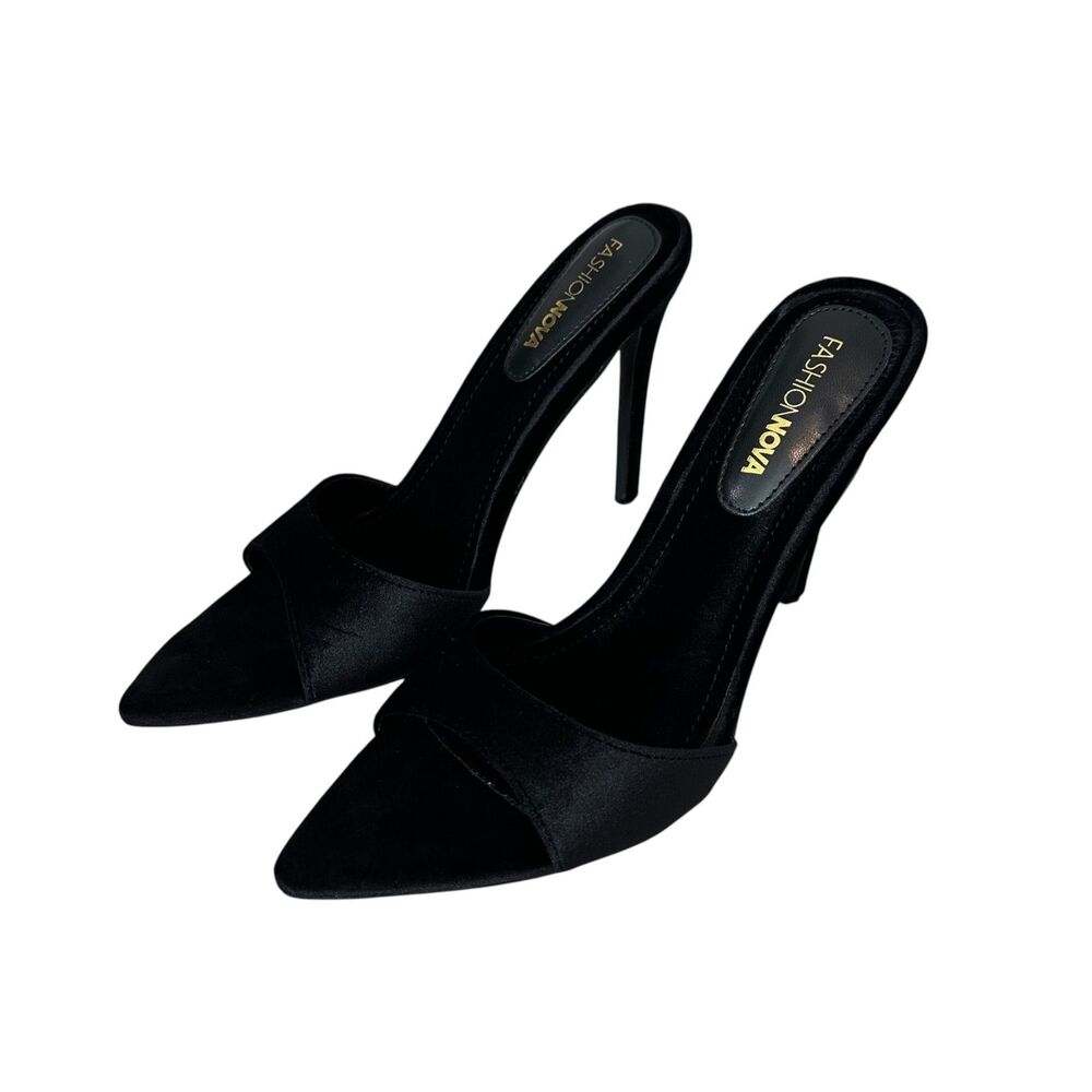 Fashion Nova Everything Velvet Stiletto Heels in Black Size 7